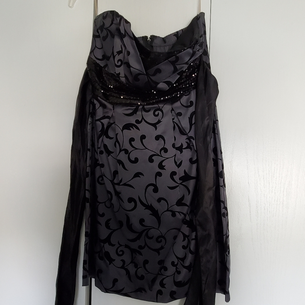 Gorgeous semi formal dress